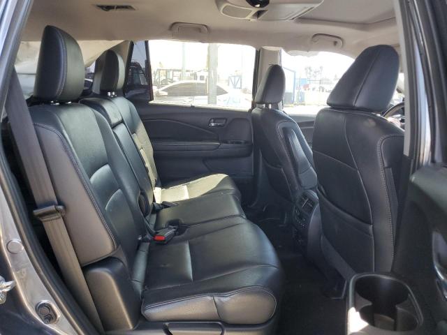 2019 HONDA PILOT TOURING 5FNYF5H90KB043176
