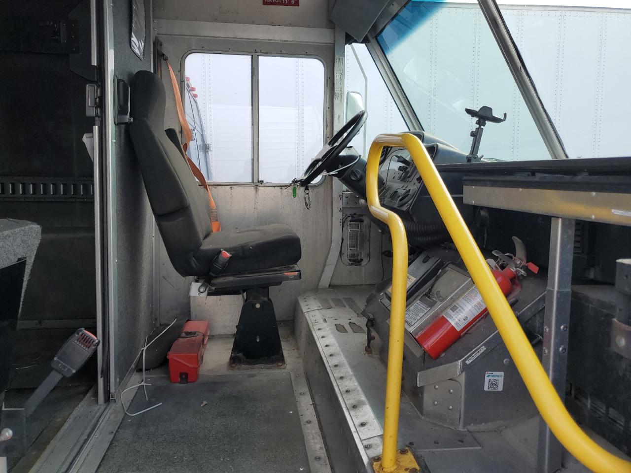 Lot #3310415970 2017 FORD F59