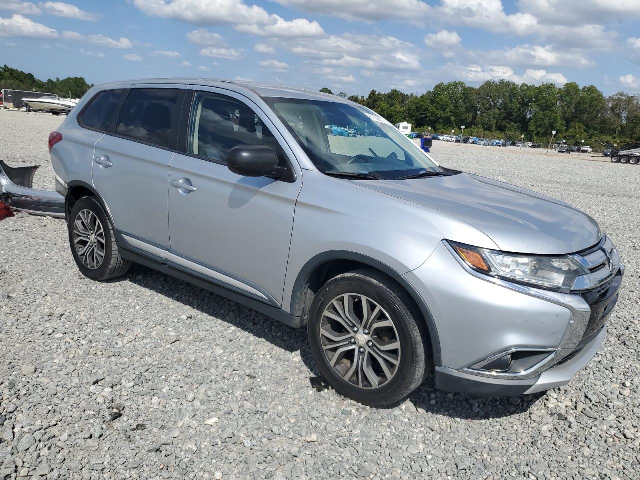 MITSUBISHI OUTLANDER ES