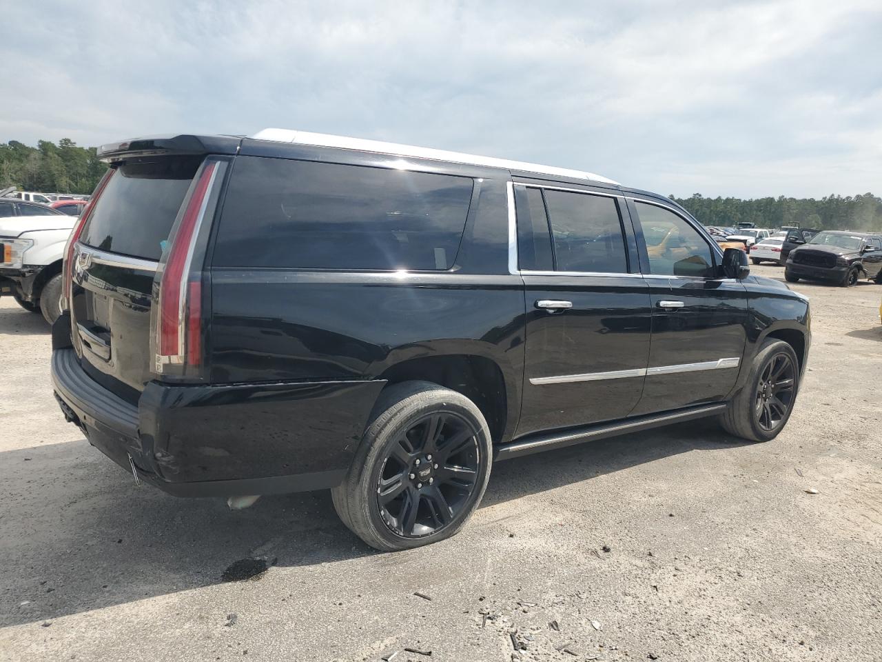 CADILLAC ESCALADE ESV PREMIUM