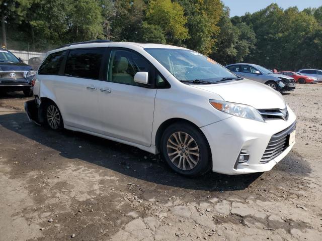 2019 TOYOTA SIENNA XLE 5TDYZ3DCXKS985258