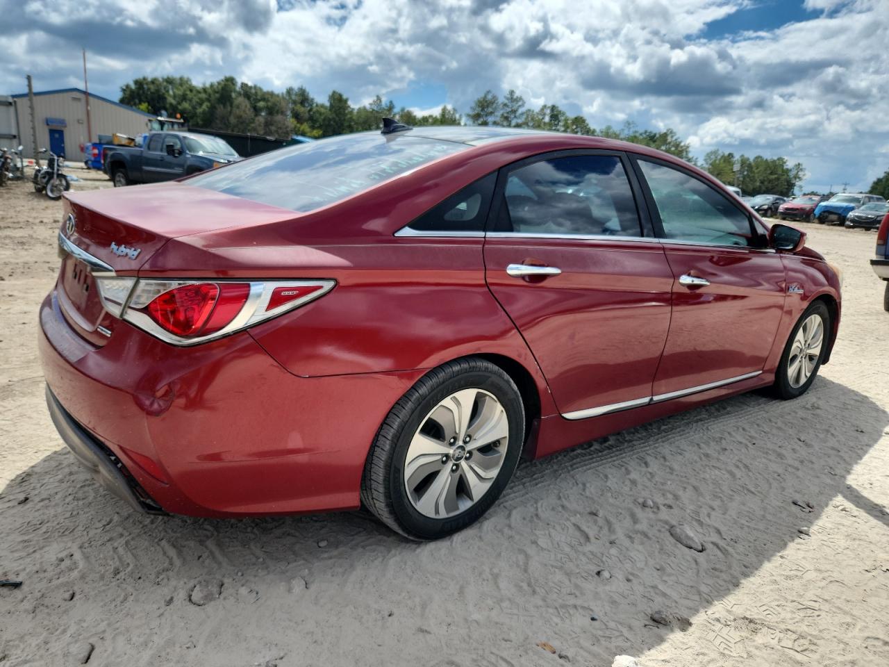 HYUNDAI SONATA HYBRID