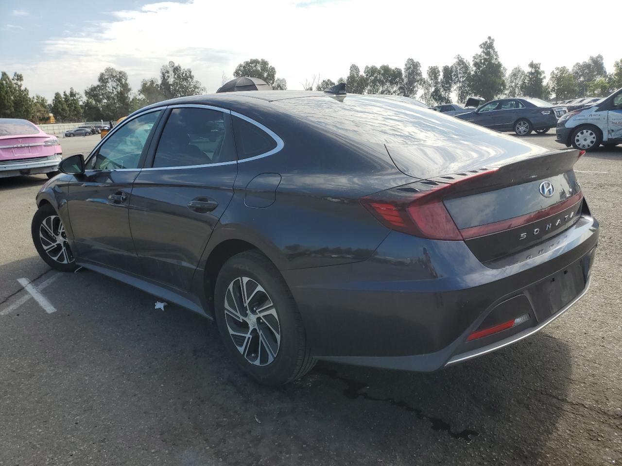 HYUNDAI SONATA HYBRID