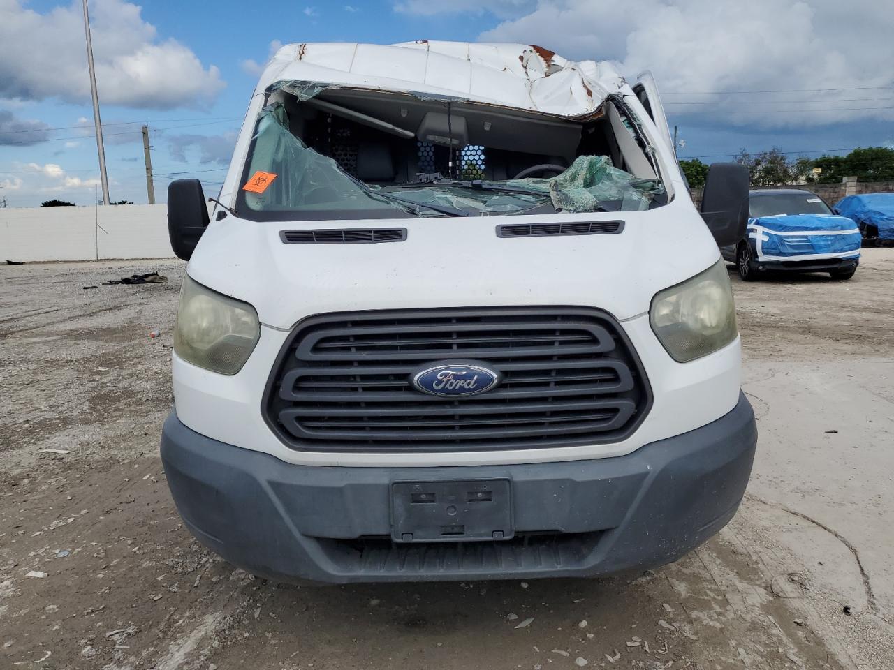 Lot #3308303202 2018 FORD TRANSIT T-