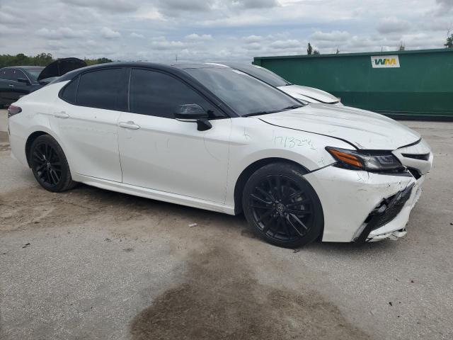 2022 TOYOTA CAMRY XSE 4T1K61AK4NU073817