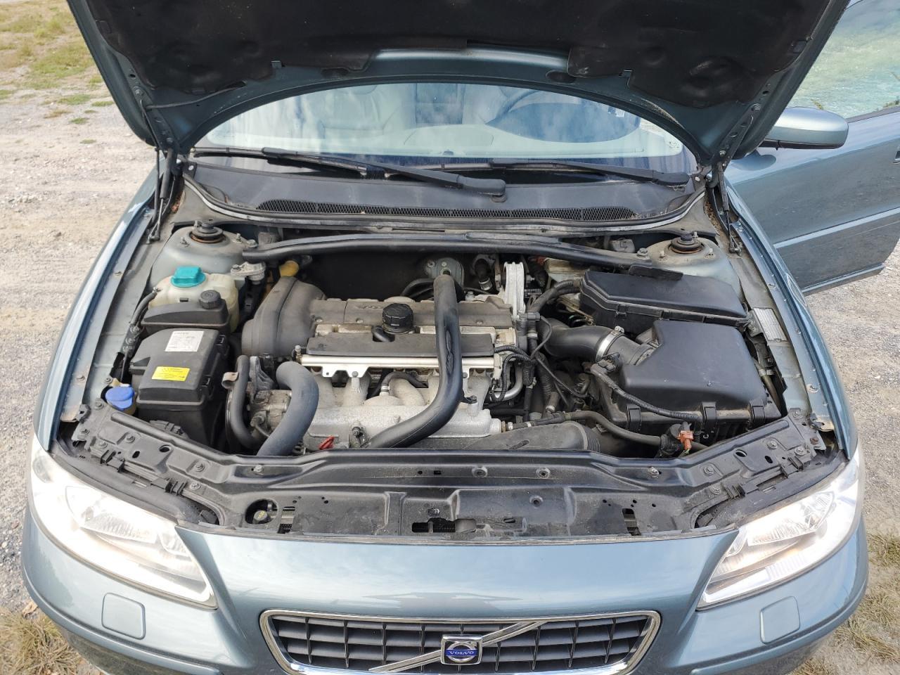 Lot #3240105541 2005 VOLVO S60 2.5T