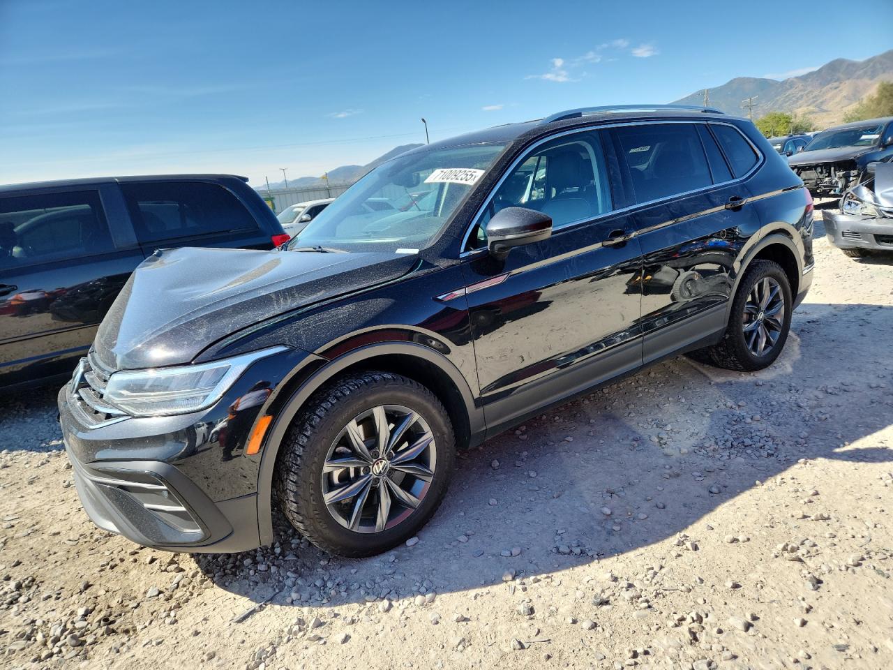 VOLKSWAGEN TIGUAN SE