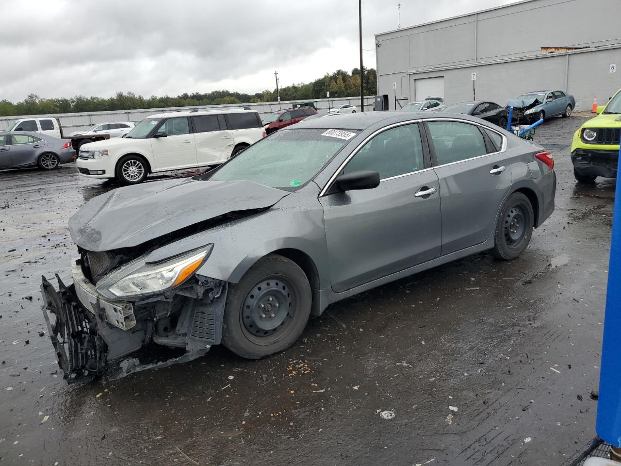  Salvage Nissan Altima