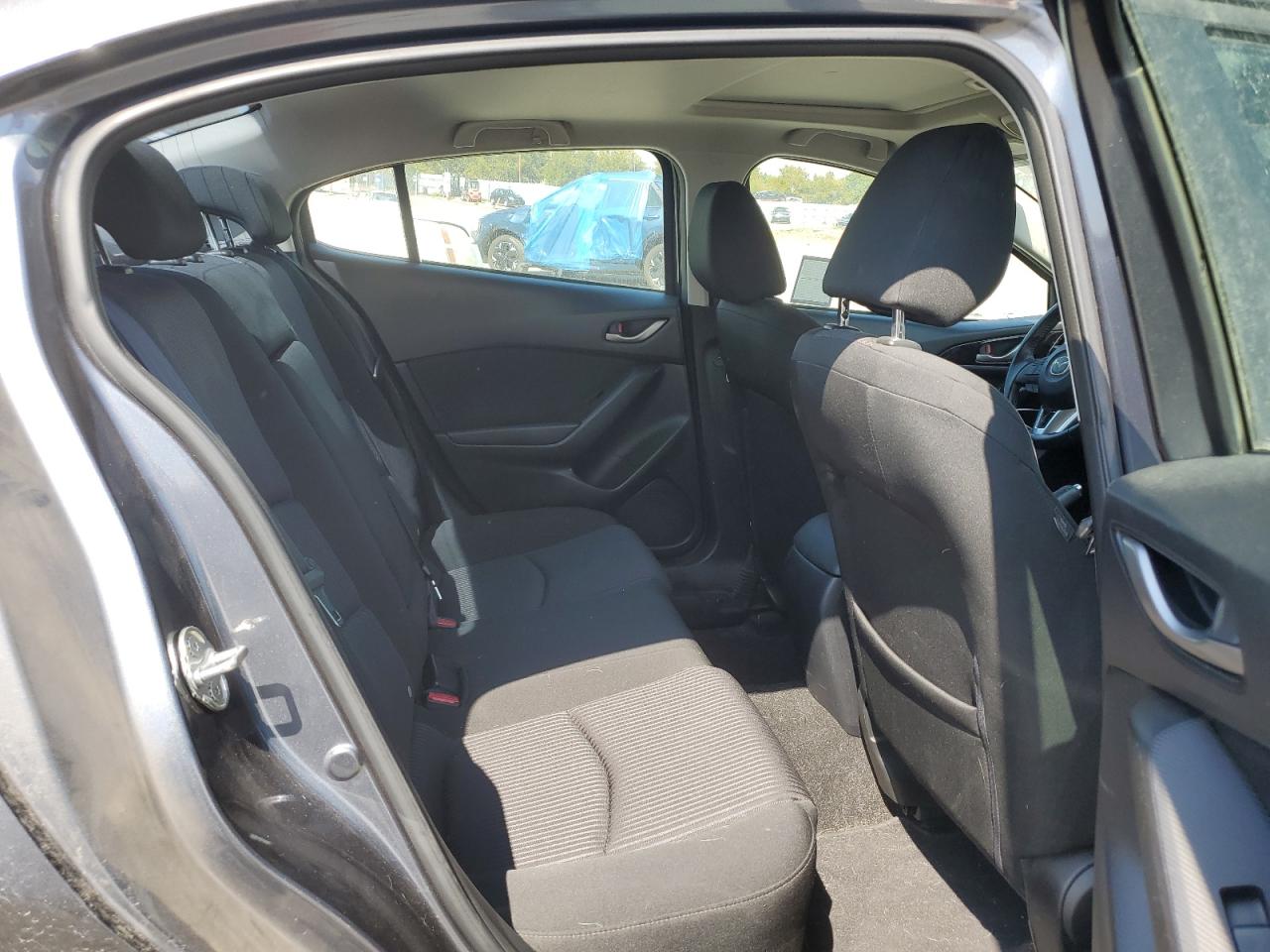 Lot #3293701386 2015 MAZDA 3 TOURING