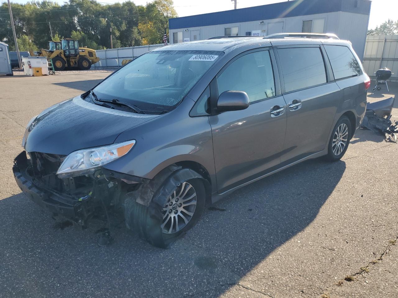 TOYOTA SIENNA XLE