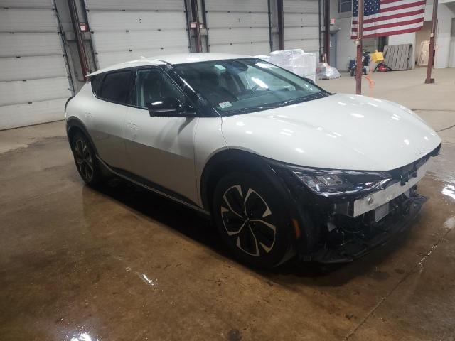 2023 KIA EV6 LIGHT KNDC34LA5P5612837