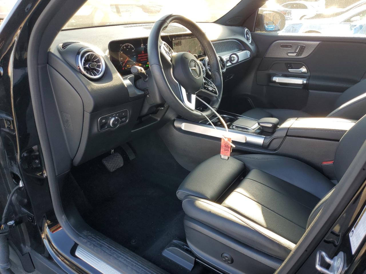 MERCEDES-BENZ EQB 250+