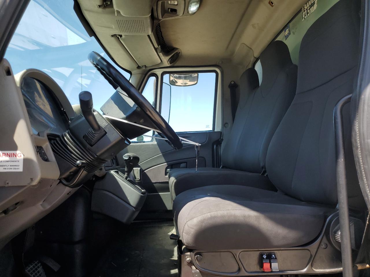 Lot #3232450111 2014 INTL 4000 4300