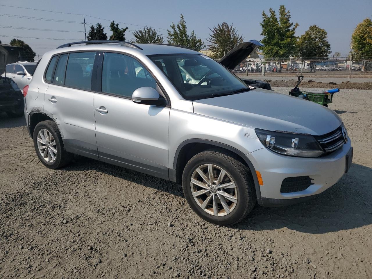 VOLKSWAGEN TIGUAN S