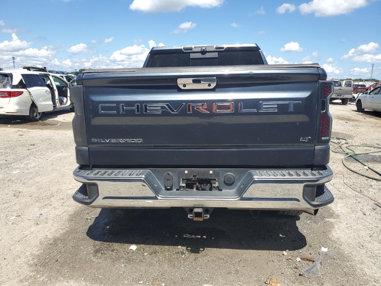 CHEVROLET SILVERADO C1500 LT