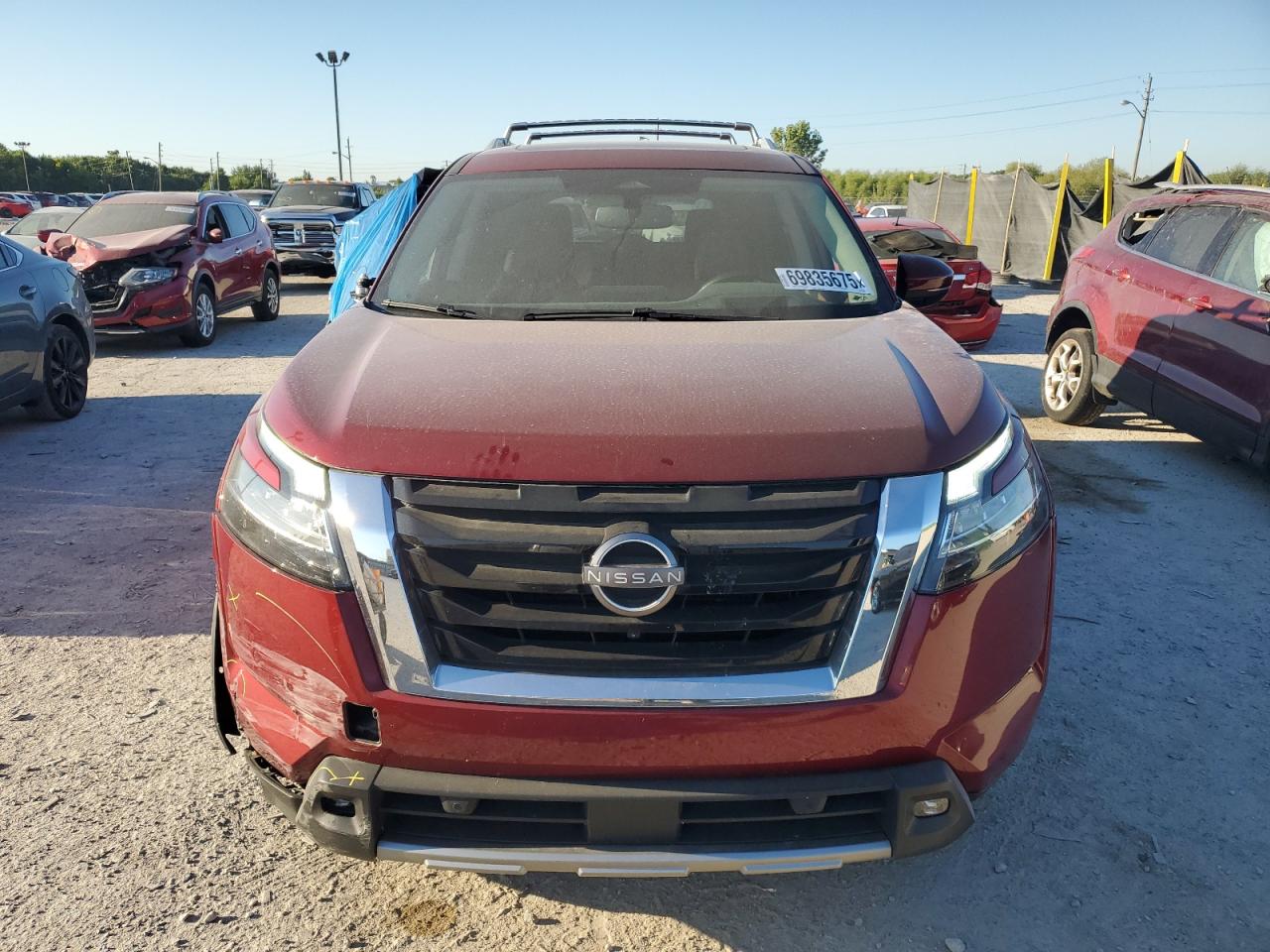 NISSAN PATHFINDER PLATINUM