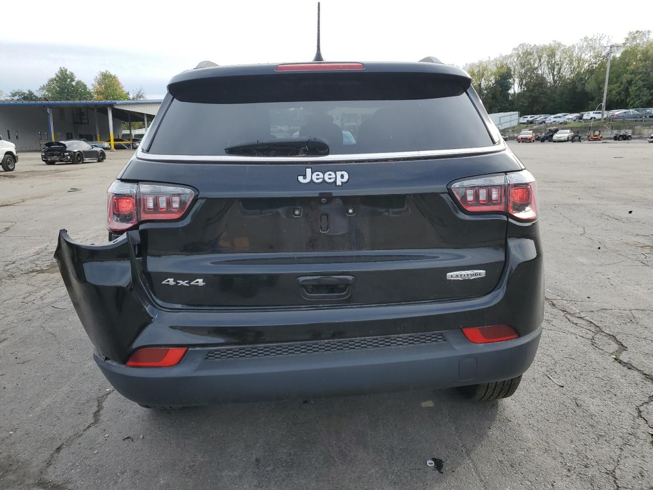 JEEP COMPASS LATITUDE