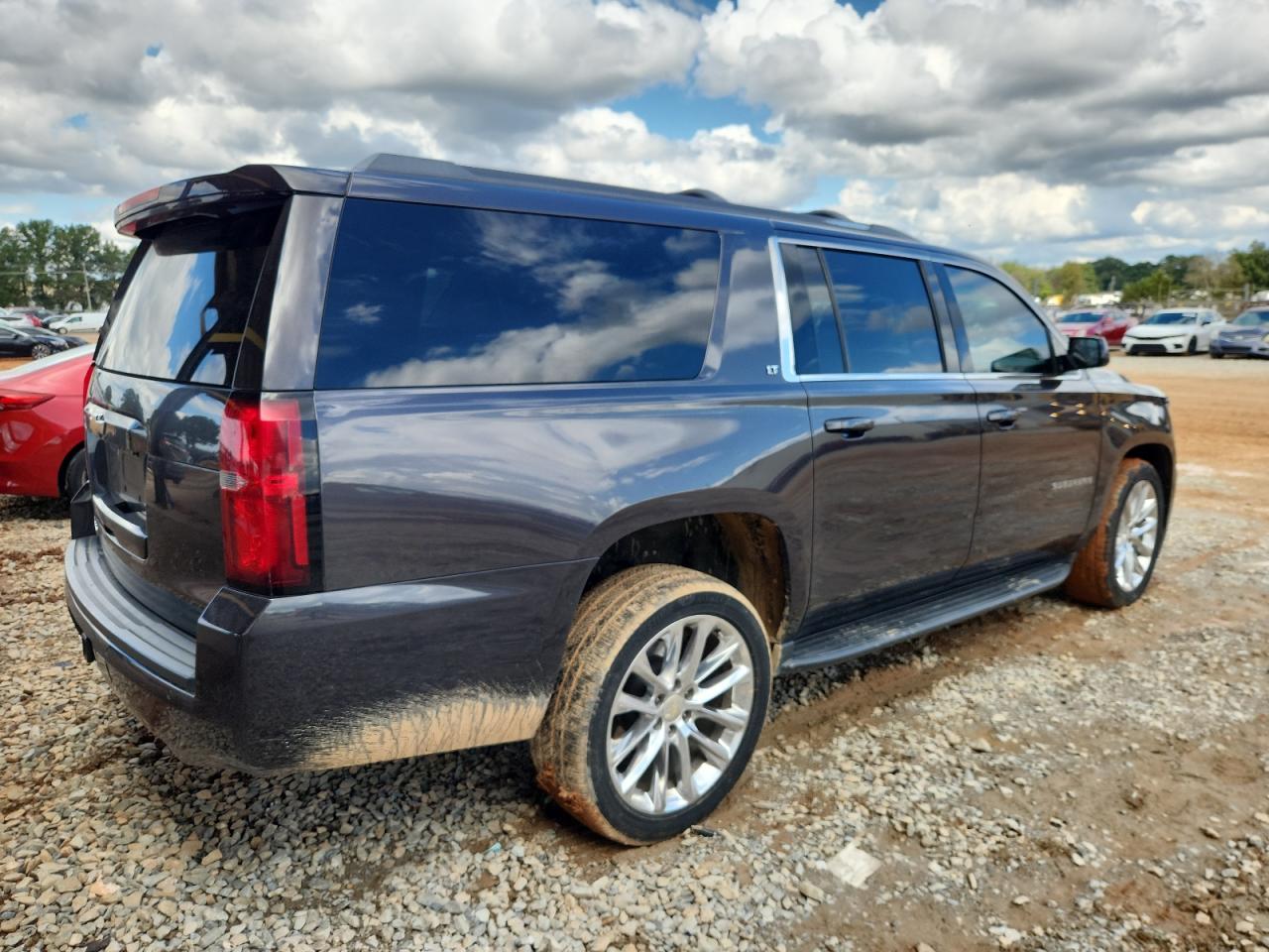 CHEVROLET SUBURBAN C1500 LT