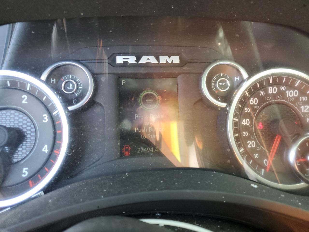 RAM 2500 TRADESMAN