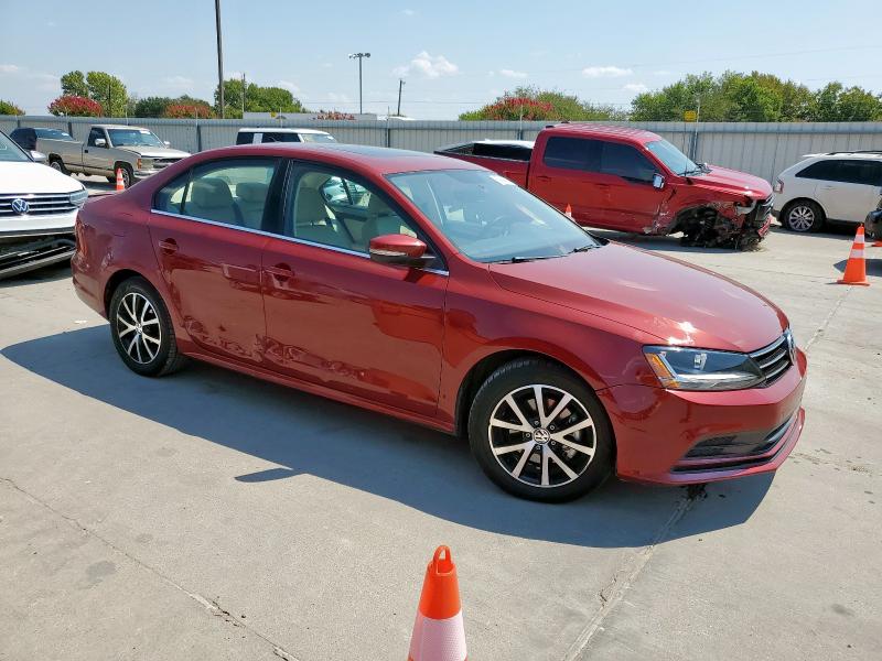 2017 VOLKSWAGEN JETTA SE - 3VWDB7AJ7HM396087