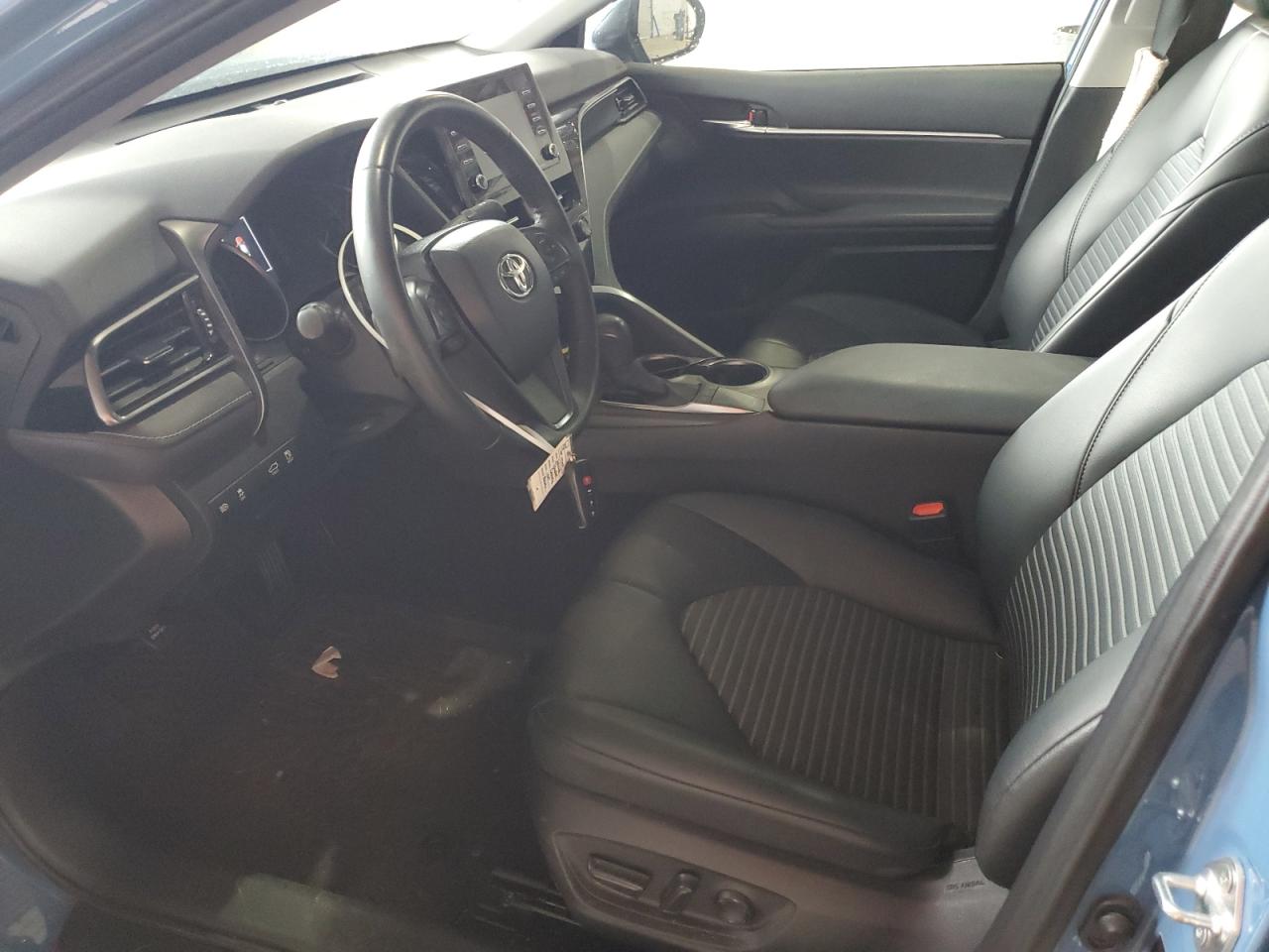 TOYOTA CAMRY SE NIGHT SHADE