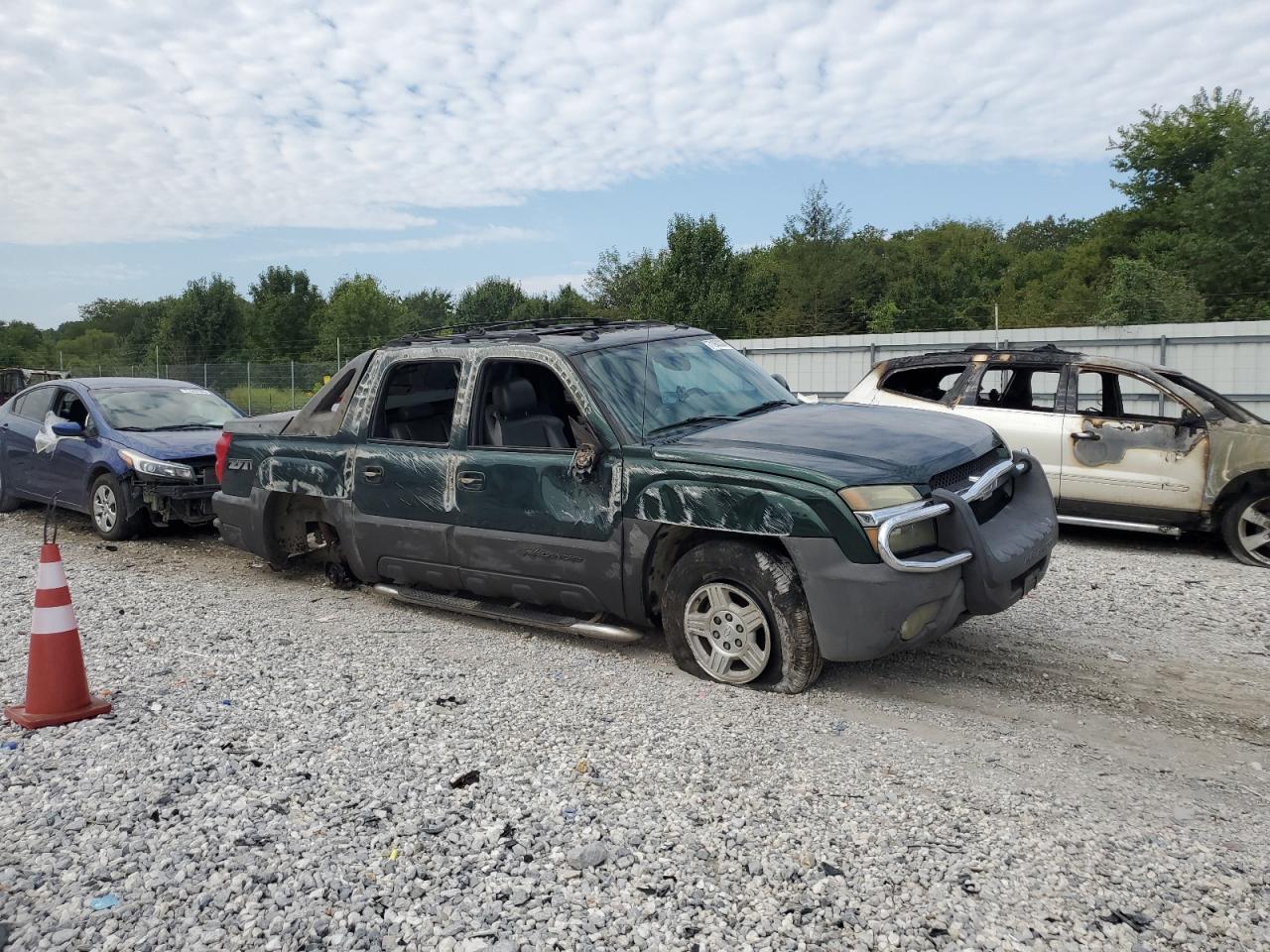 Lot #3297132505 2004 CHEVROLET AVALANCHE