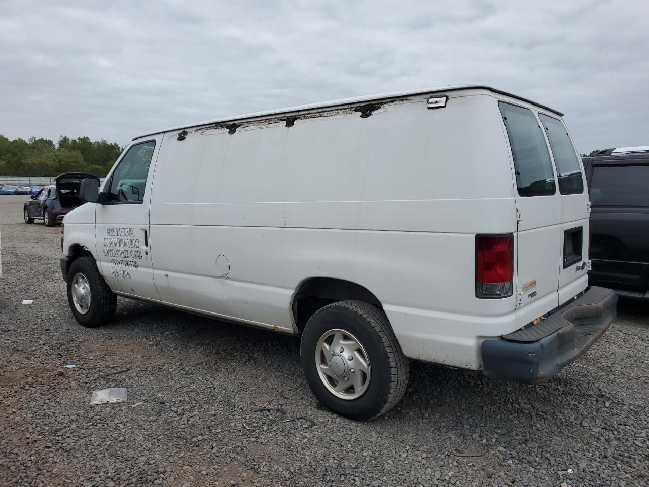 FORD ECONOLINE E250 VAN