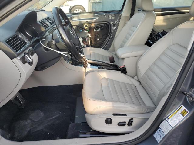 2017 VOLKSWAGEN PASSAT SEL 1VWCT7A32HC052808