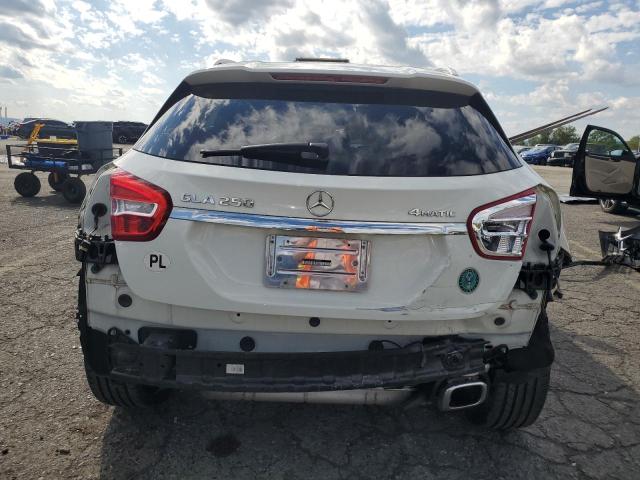 2017 MERCEDES-BENZ GLA 250 4M WDCTG4GB7HJ340382