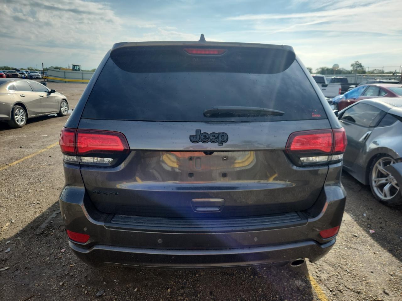 JEEP GRAND CHEROKEE LAREDO