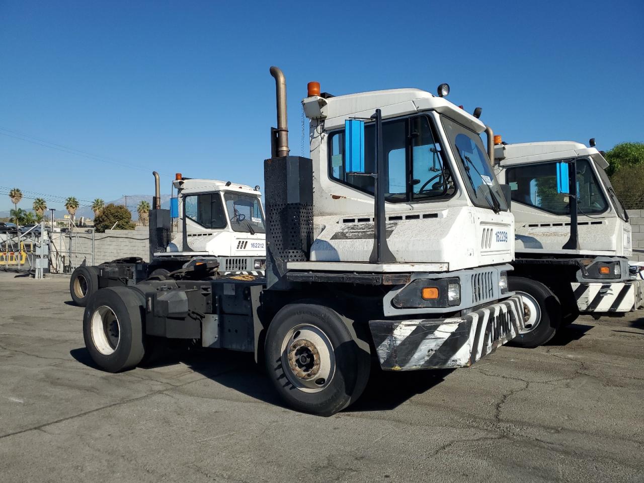 Lot #3245204616 2016 KALMAR OTTAWA4X2