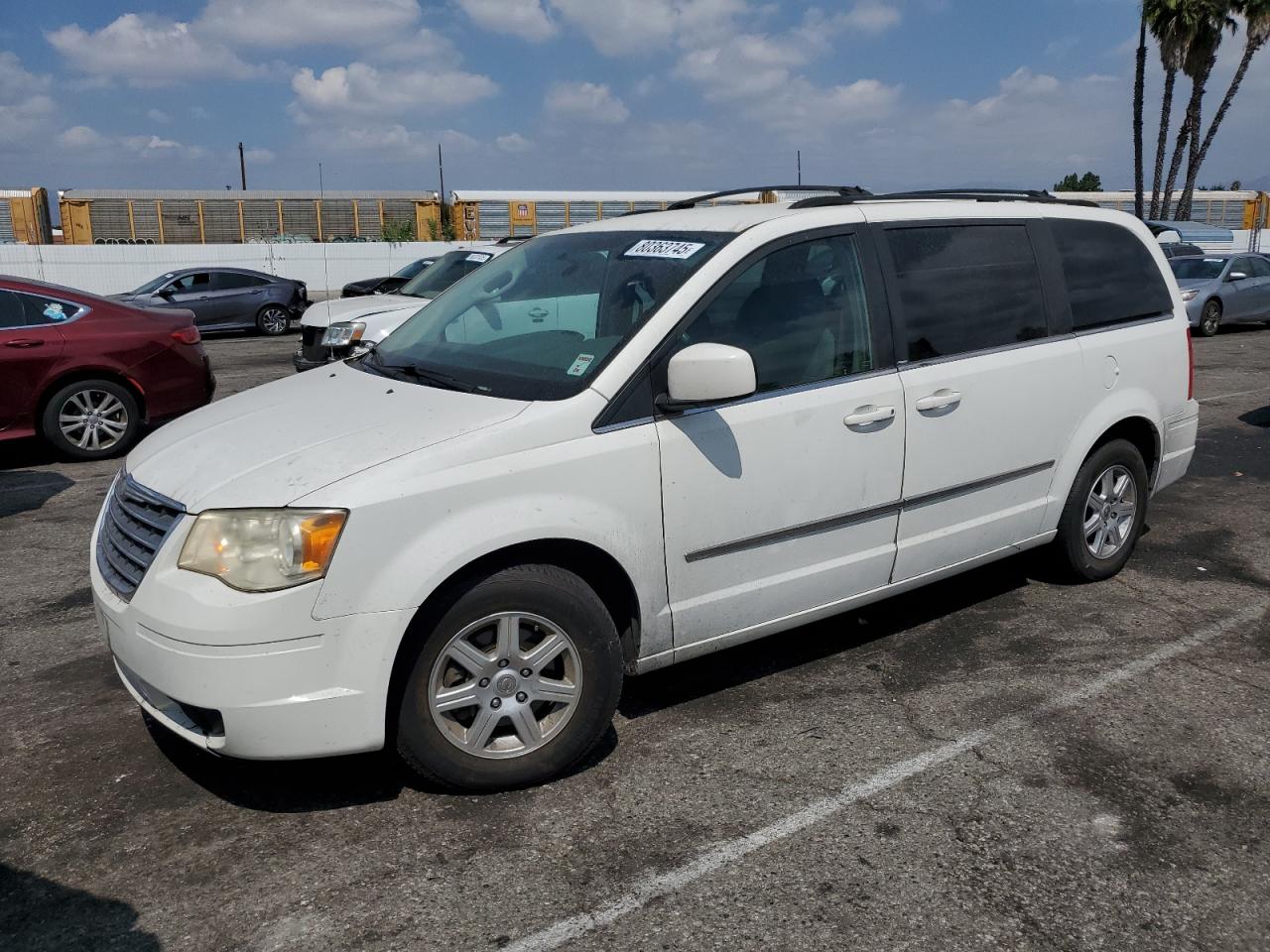 CHRYSLER TOWN & COUNTRY TOURING