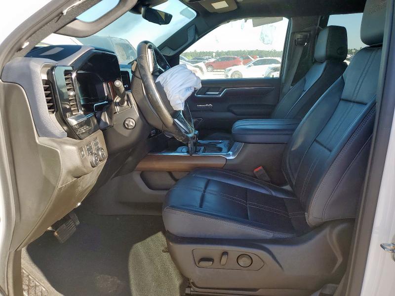 2023 CHEVROLET SILVERADO - 1GCUDJE83PZ317447