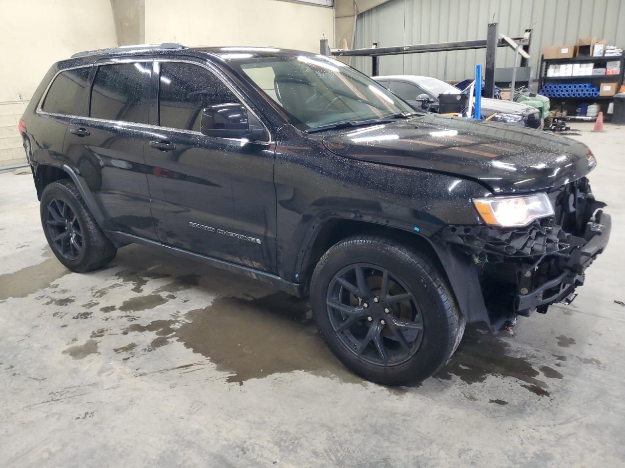 JEEP GRAND CHEROKEE LAREDO