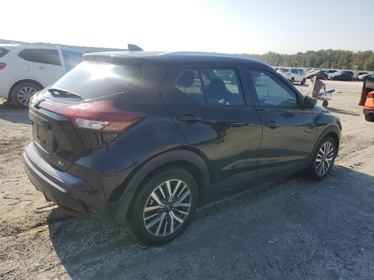 NISSAN KICKS SV