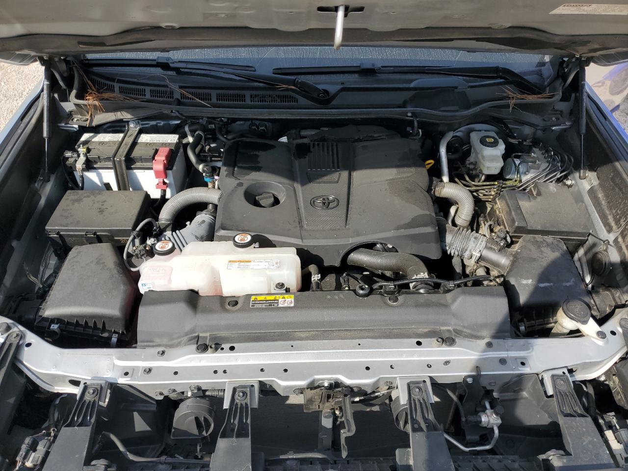 TOYOTA TUNDRA CREWMAX PLATINUM