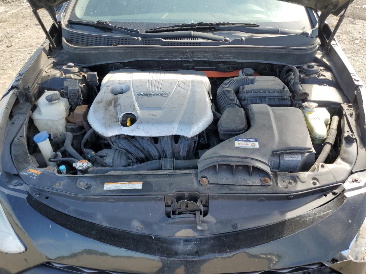 HYUNDAI SONATA HYBRID