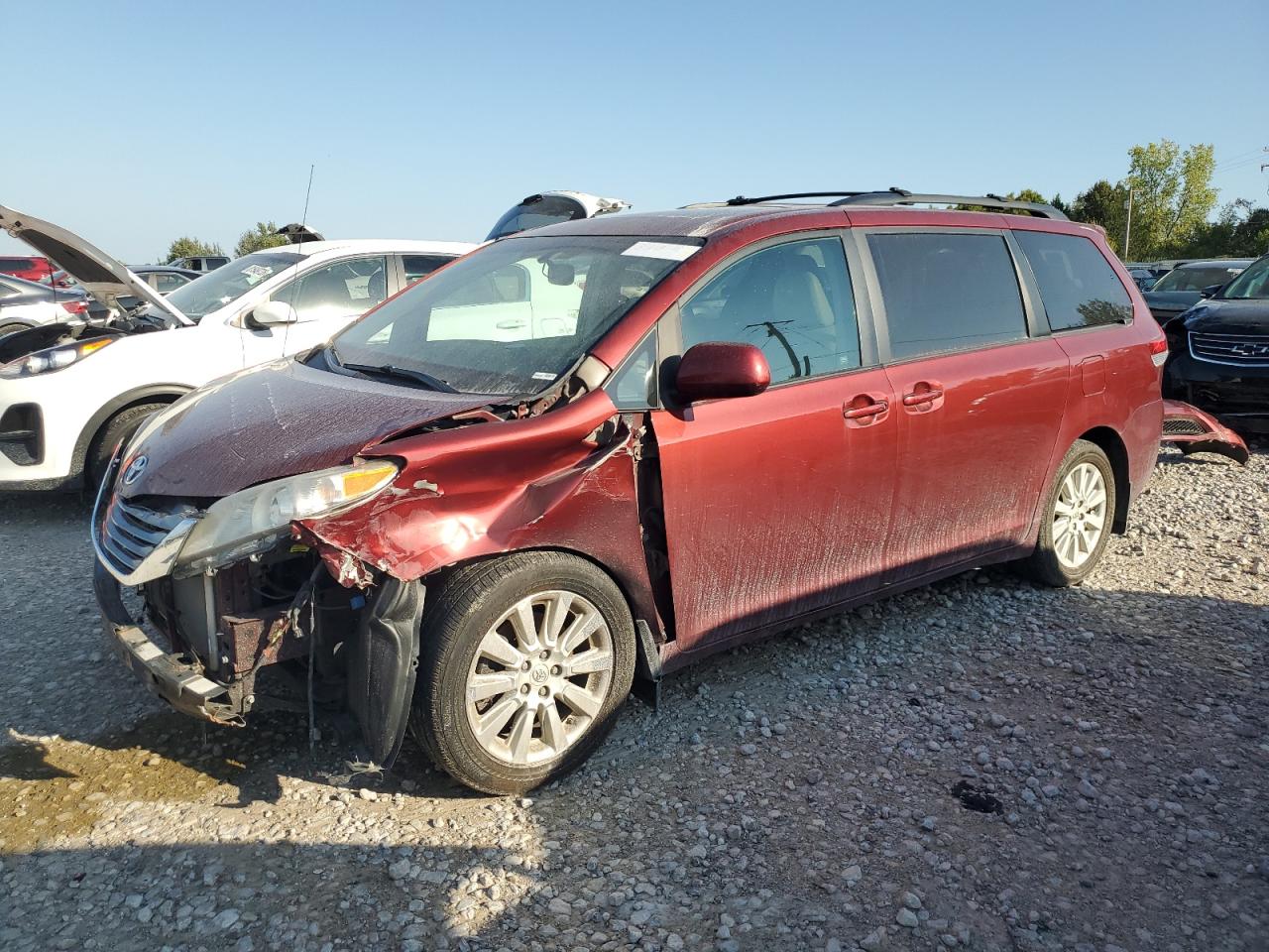TOYOTA SIENNA XLE