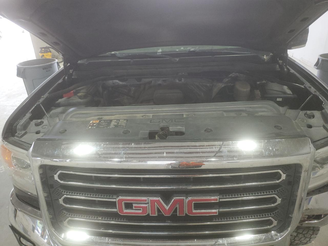 GMC SIERRA K2500 SLT