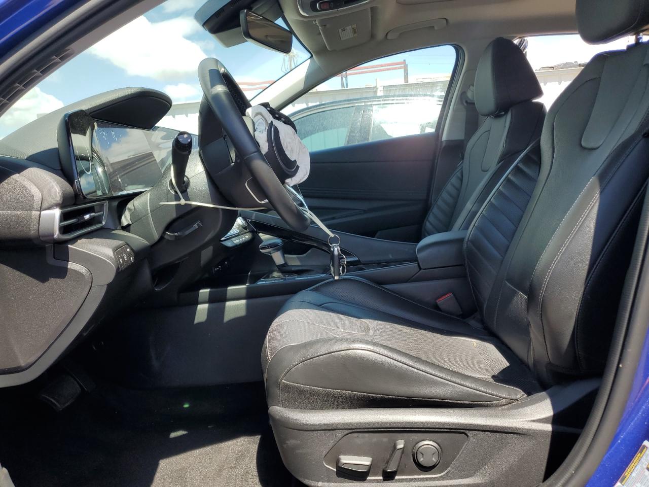 HYUNDAI ELANTRA LIMITED