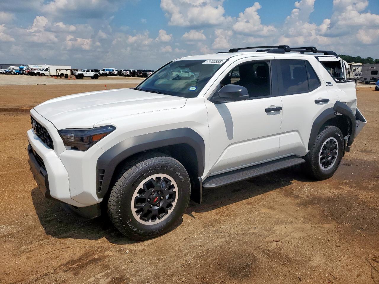 TOYOTA 4RUNNER SR5