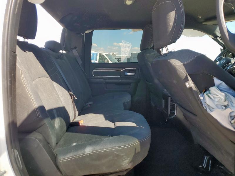 2021 RAM 3500 BIG HORN #3304805319