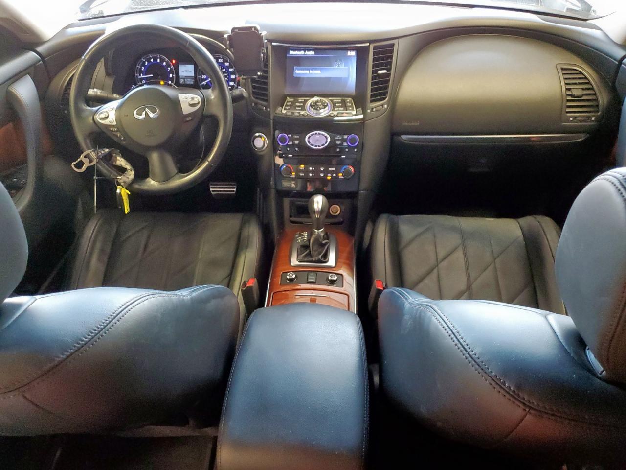 INFINITI QX70