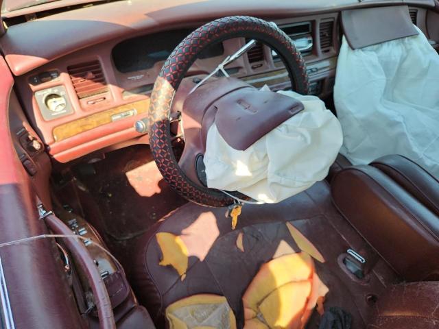 1997 LINCOLN TOWN CAR EXECUTIVE #3275777512