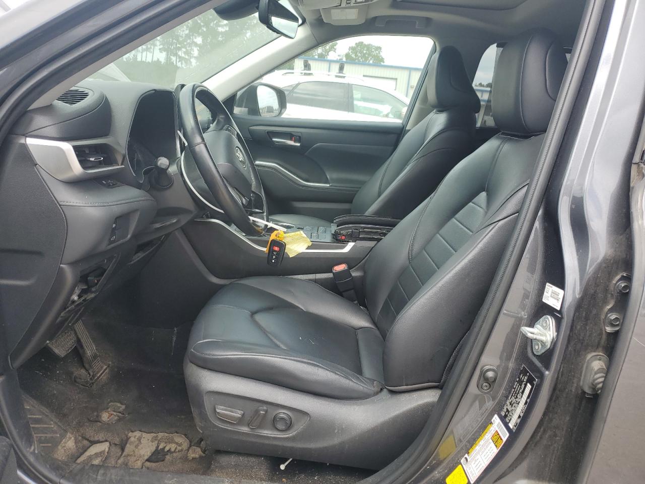 TOYOTA HIGHLANDER XLE