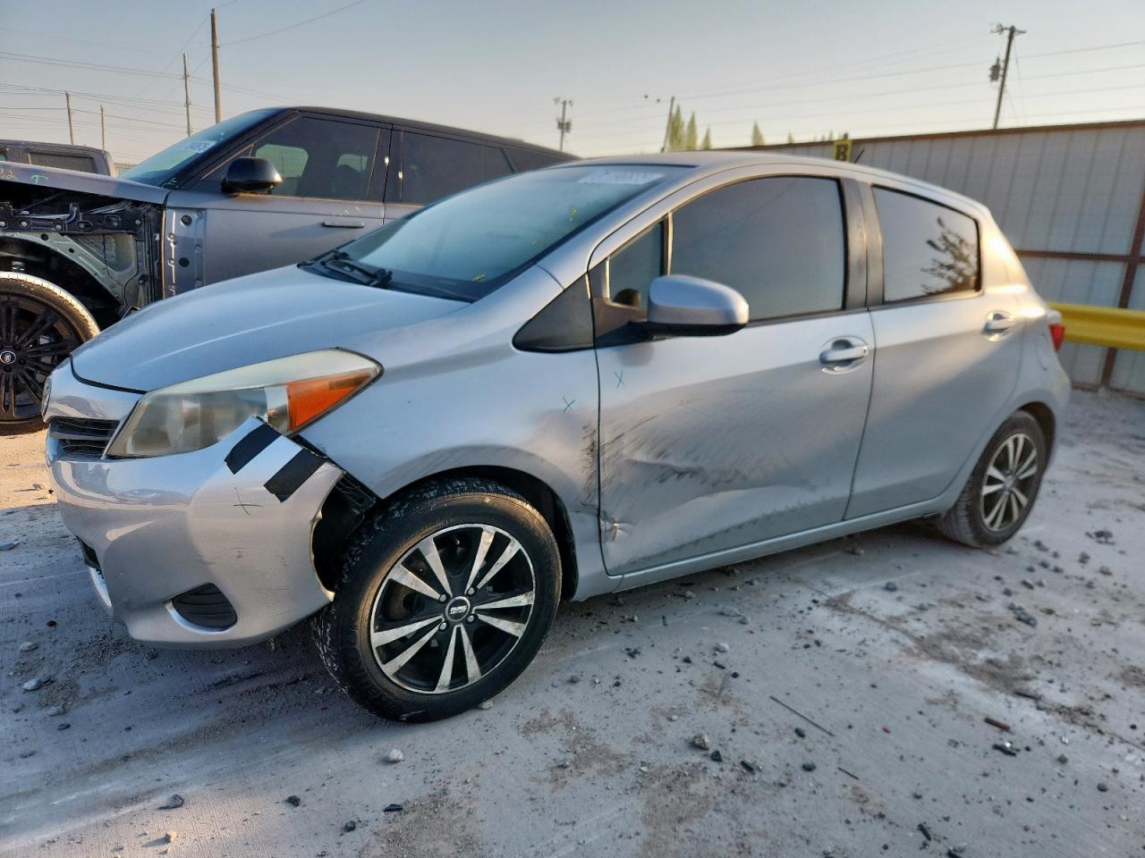 TOYOTA YARIS