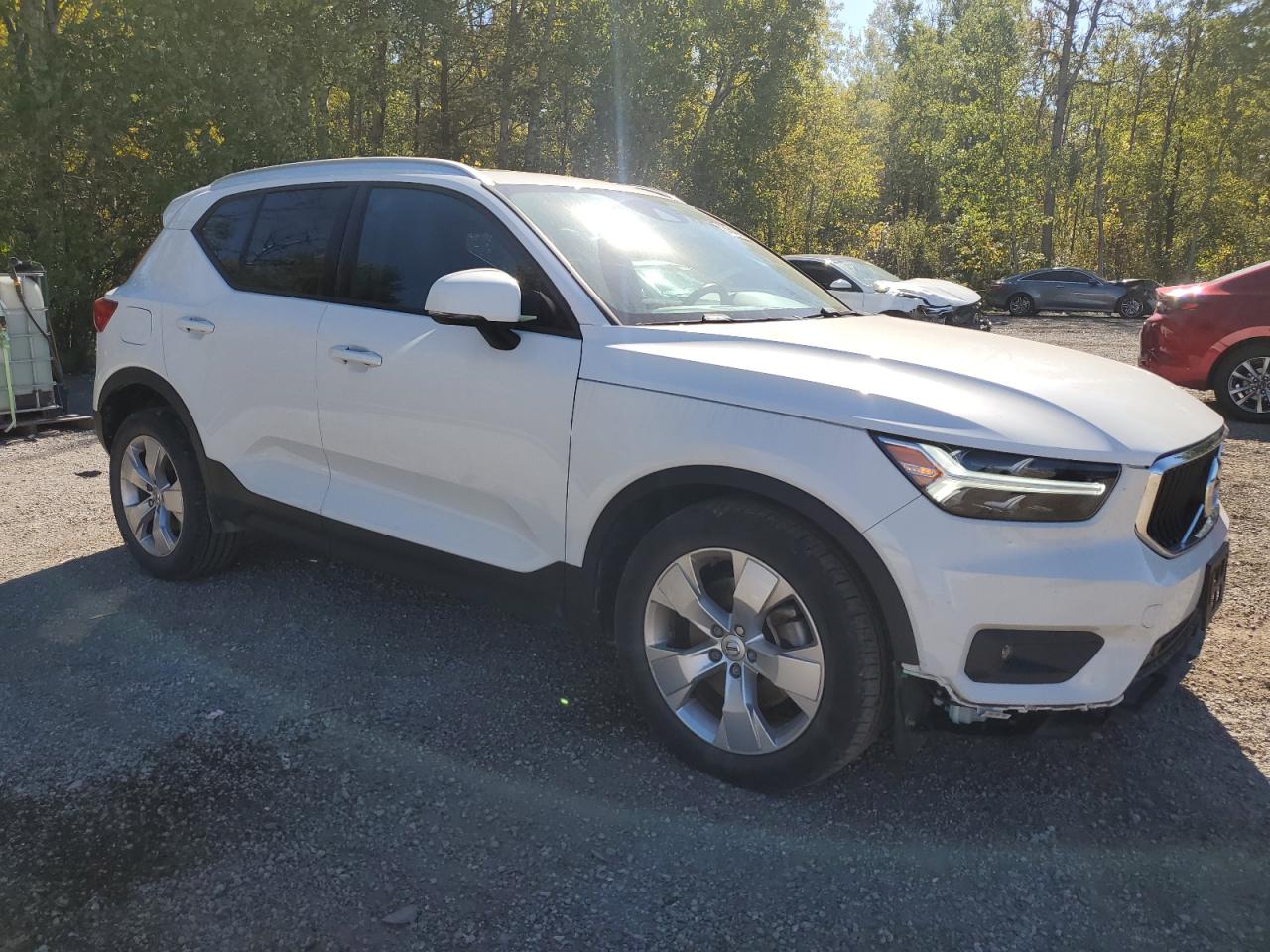 VOLVO XC40 T5 MOMENTUM