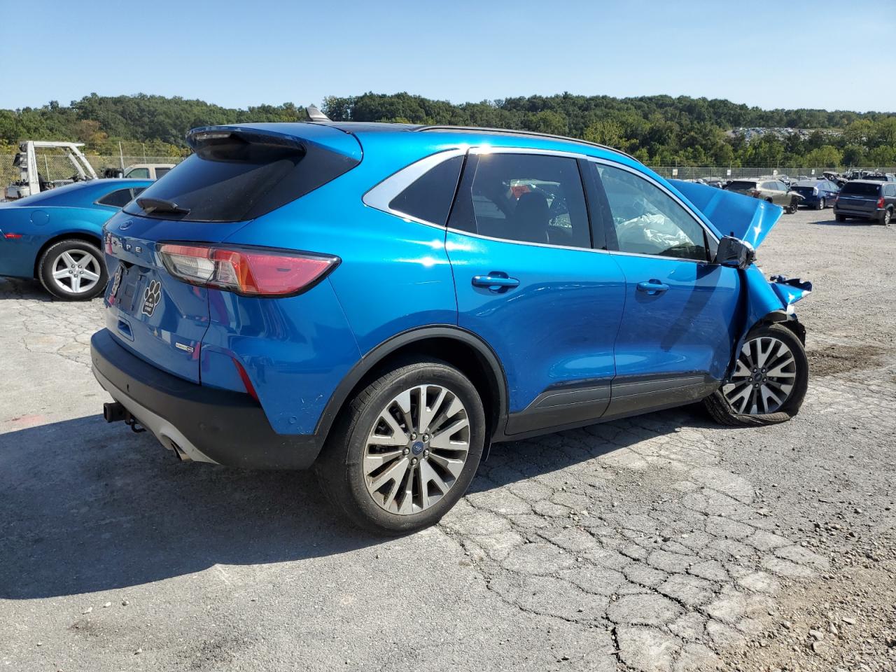 FORD ESCAPE TITANIUM