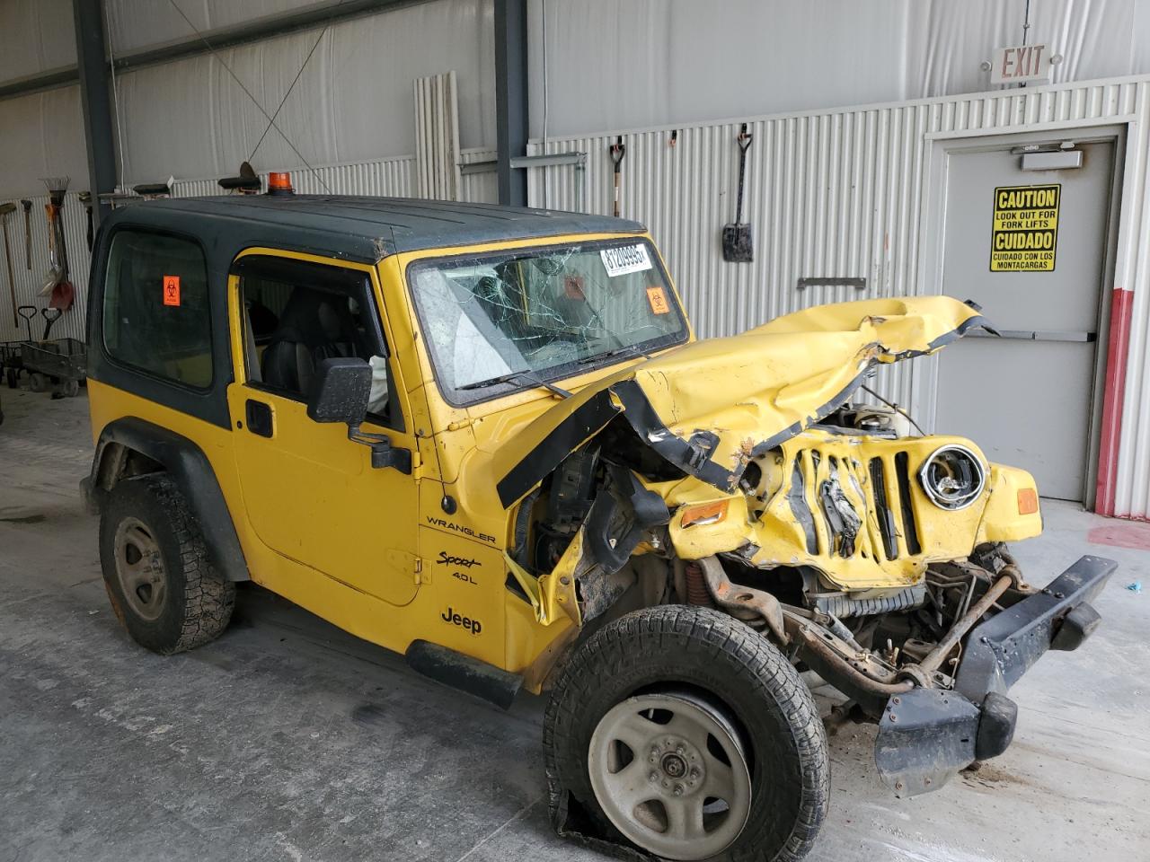 Lot #3302713010 2000 JEEP WRANGLER /