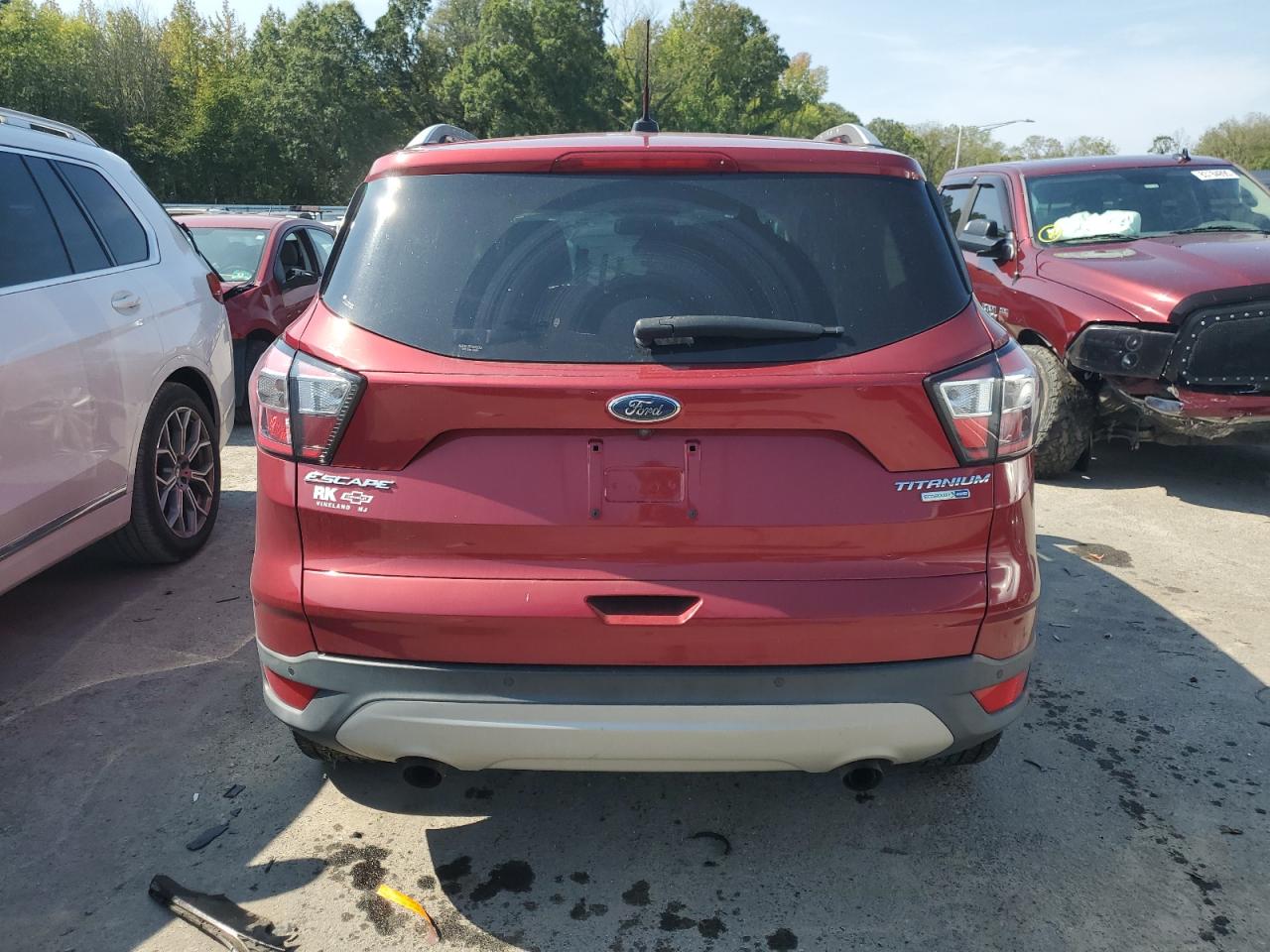 FORD ESCAPE TITANIUM